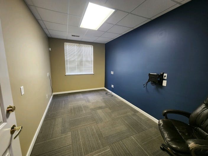 Office space - Image 1