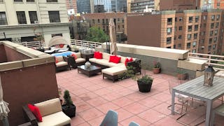 Beautiful Midtown Manhattan Terrace - Image 1