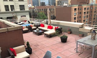 Beautiful Midtown Manhattan Terrace - Image 1
