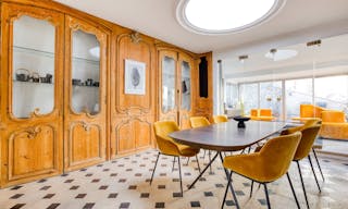 Superb Mansion in the 6th arrondissement of Paris - Image 5