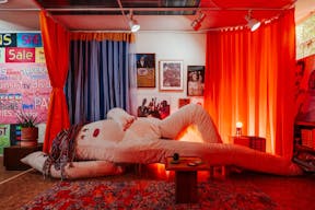 *New* Vibrant Silverlake Flex Space for Meetings, Workshops & Small Pop-Ups - Image 2