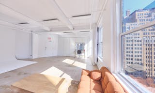 16B Manhattan Showroom & Meeting rental space - Image 6