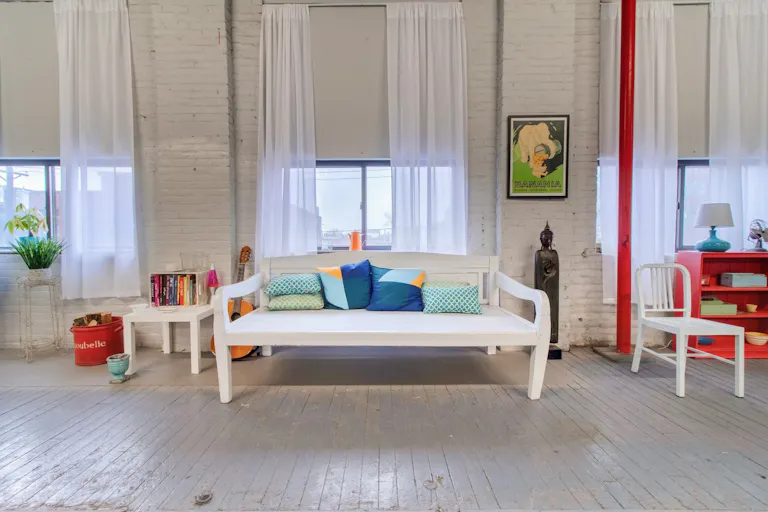 Huge Minimalist Warehouse Loft - Image 4