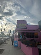 Prime corner space on Melrose - best pop up space in LA. - Image 5