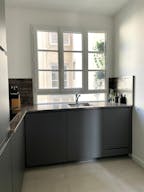 Bel appartement Haussmanien, alliant modernit� et cachet de l'ancien - Image 13