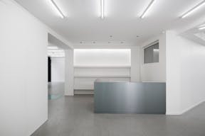 Magnificent art gallery in the heart of Haut Marais, PARIS 3rd - Image 3