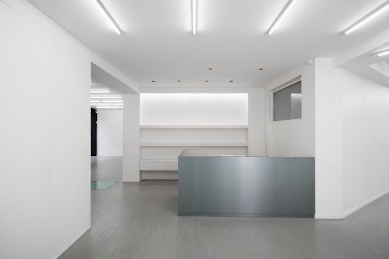 Magnificent art gallery in the heart of Haut Marais, PARIS 3rd - Image 3