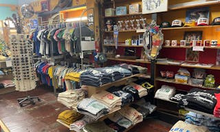 Los Feliz East Hollywood Retail storefront for pop-up shops - busy street open late if necessary - Image 6