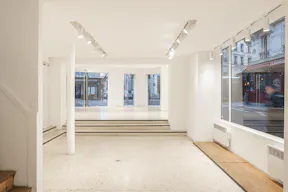 Rue de Turenne Corner Pop Up Boutique - Image 3