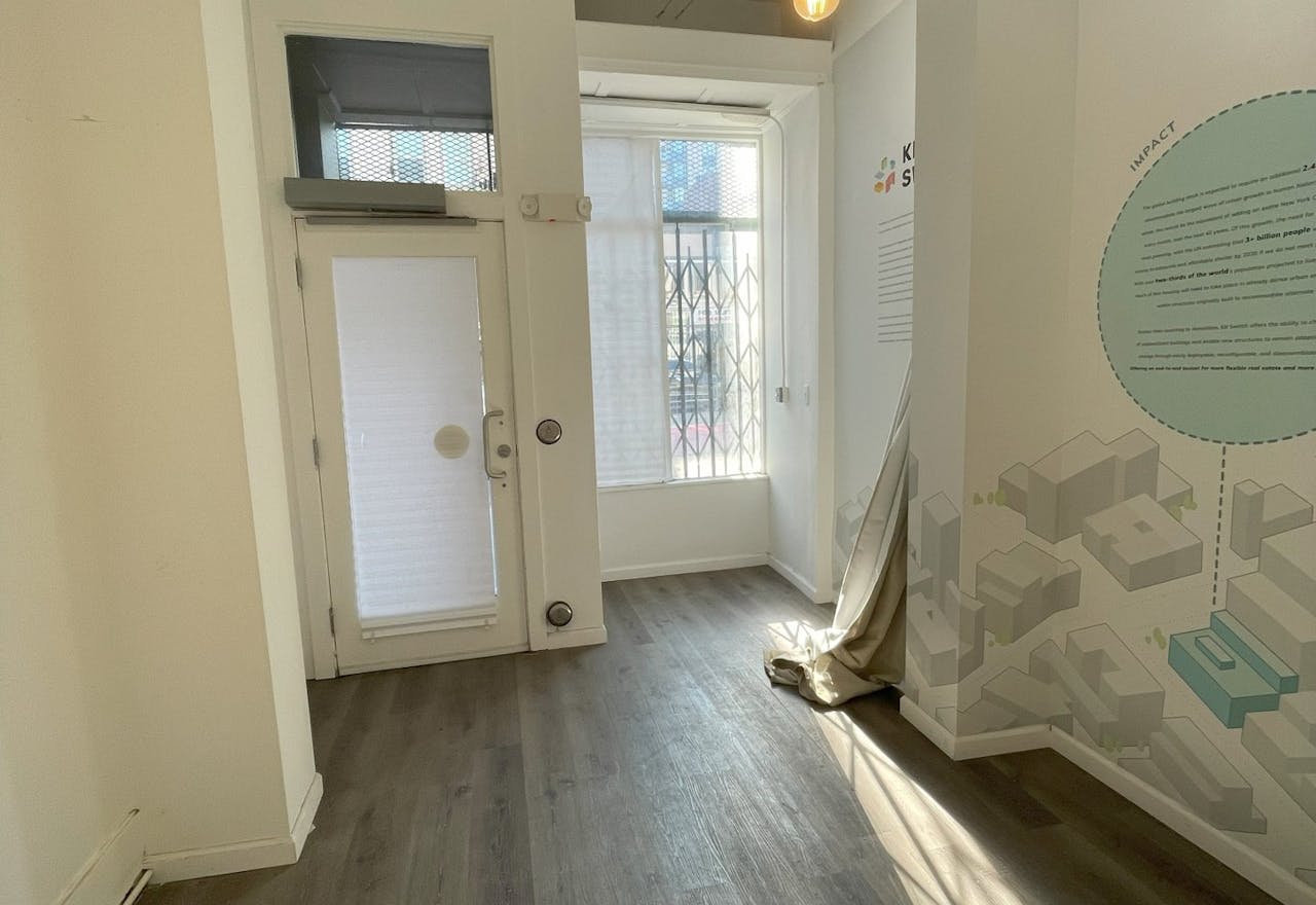 Affordable Flex Retail/Office/Showroom Space - Image 0