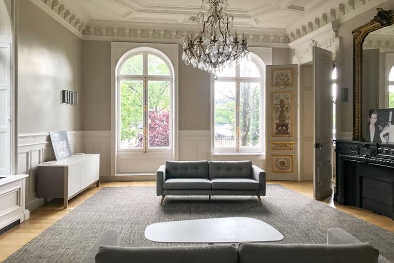 Unique Space near Arc de Triomphe - Image 3