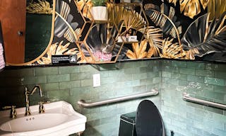 Modern Industrial Mott Haven Event Space - Image 19