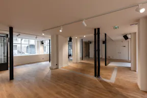 Espace showroom en plein cœur du marais  - Image 6