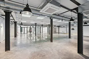 Wonderful Space in the 1st Arrondissement near Saint-Honor� - Image 2