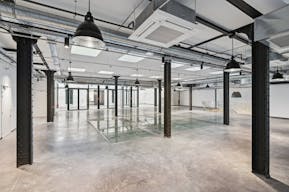 Wonderful Space in the 1st Arrondissement near Saint-Honor� - Image 2