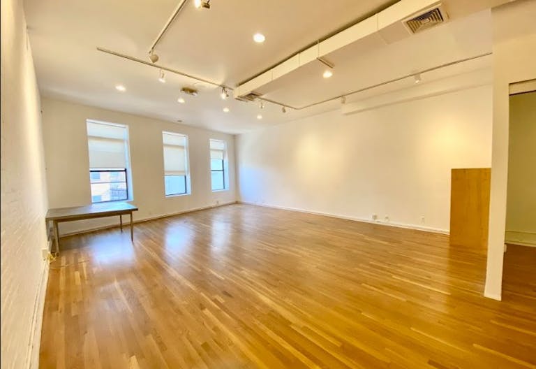 ** SPACIOUS SOHO OFFICE / EVENT SPACE, Move-In Ready ** 4th Floor. - Image 1