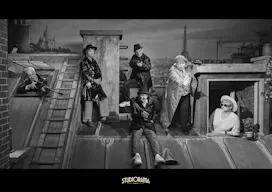 Studio photo dans des décors de cinéma avec salle de réception - Image 9