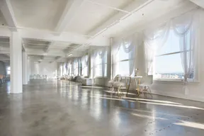 DTLA Skyline View Penthouse - Image 3
