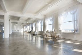 DTLA Skyline View Penthouse - Image 3