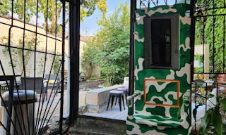 HIDDEN GEM! PROMO RATE Plant-Filled, Spacious, Bright Outdoor Event Space with Tons of Natural Light, Conveniently Located - Image 7