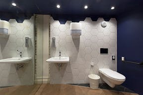 Chic Boutique in the downtown of Toulouse - Image 4