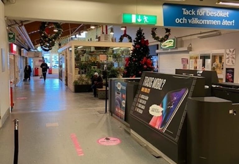 Former Candy store at Backa 2 - Image 4