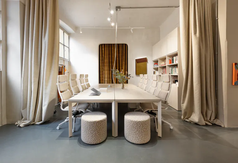 Spazio perfetto per popup, showroom, presentazioni, eventi e mostre - Image 4