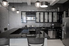 Modern Industrial Manhattan / Hudson Yards Loft - Image 8