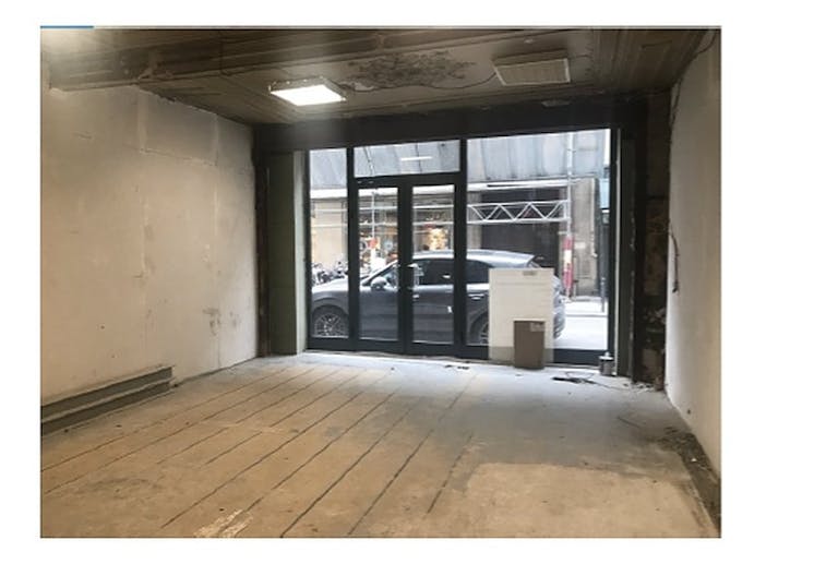 Boutique Shop Palais Royal Rue de Richelieu - Image 2