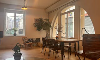 Jolie boutique avec deco soign�e et mobilier sympa a louer - Image 1