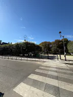 Galerie d’art à louer – Place des Vosges, Paris Marais – Expositions & Pop-up stores - Image 7