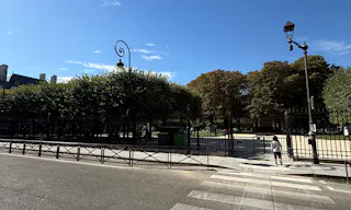 Galerie d’art à louer – Place des Vosges, Paris Marais – Expositions & Pop-up stores - Image 7