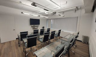 Spacious Multi-Purpose Conference Room in Harlem - Image 6
