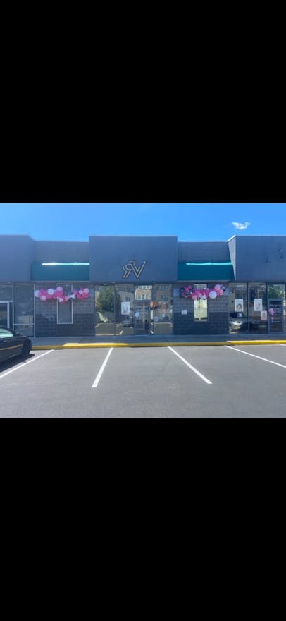 Space available for nail salon or any beauty services - Image 1