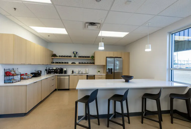 All-in-one workspace in Denver - Image 2