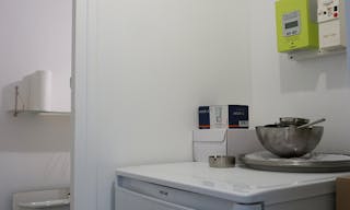 Élégante Boutique Ephémère Rose à Paris - Image 8