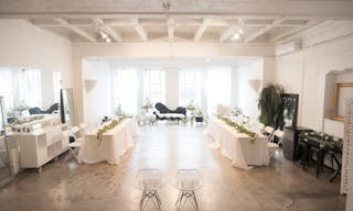 DTLA Grand Loft with High Ceilings - Image 10