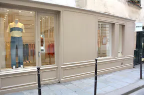 Boutique white box dans le coeur du Marais - Image 0