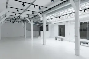 Showroom confidentiel 200 m² à Paris 11e - Image 2