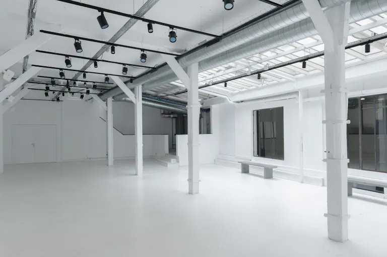 Showroom confidentiel 200 m² à Paris 11e - Image 2