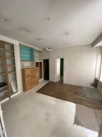 Boutique �ph�m�re avec 16 m de Lin�aire au C?ur du 4�me Arrondissement ? ??Id�ale pour Pop-Up Stores et Showrooms - Image 2