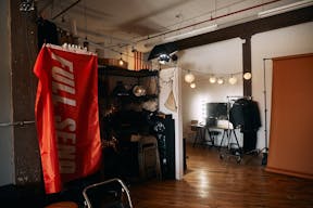 Artistic Studio with natural light and more - Image 3