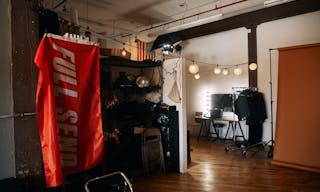 Artistic Studio with natural light and more - Image 3