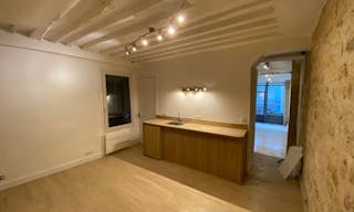 Charming space close to the Marais - Image 6