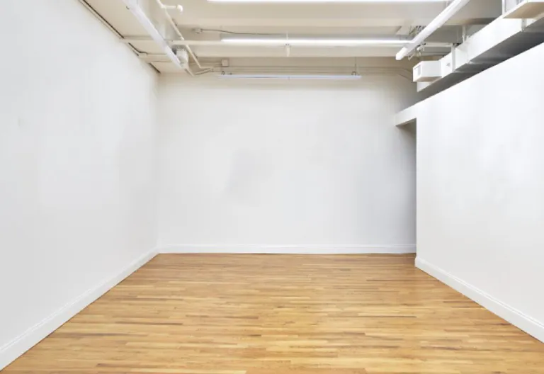 Bright 700 sqft Showroom/Gallery Space in Tribeca/Chinatown/Soho ? Short-term Rentals - Image 4