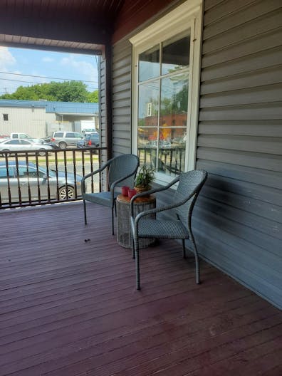Charming 3 Bedroom Home, Close to U of M/Downtown/Dinkytown ~ Great Deck!! - Image 3