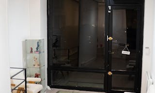 Adresse d’Exception : Espace Polyvalent au Pied de la Tour Eiffel (Pop UP, Bureaux, Séminaire, Galeries D'art) - Image 6