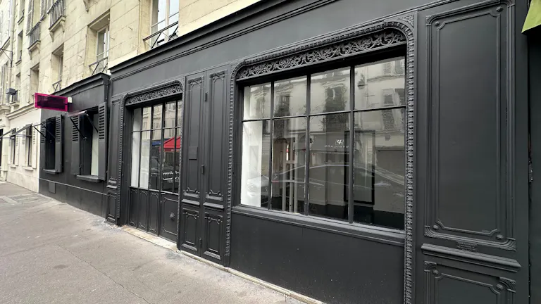 Elégant Pop-Up Store, secteur du Bon Marché - Image 1