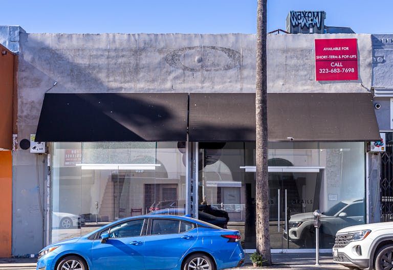 Fairfax District Versatile High Ceiling Two Level Indoor/ Outdoor Party Film Photo Space - Image 0