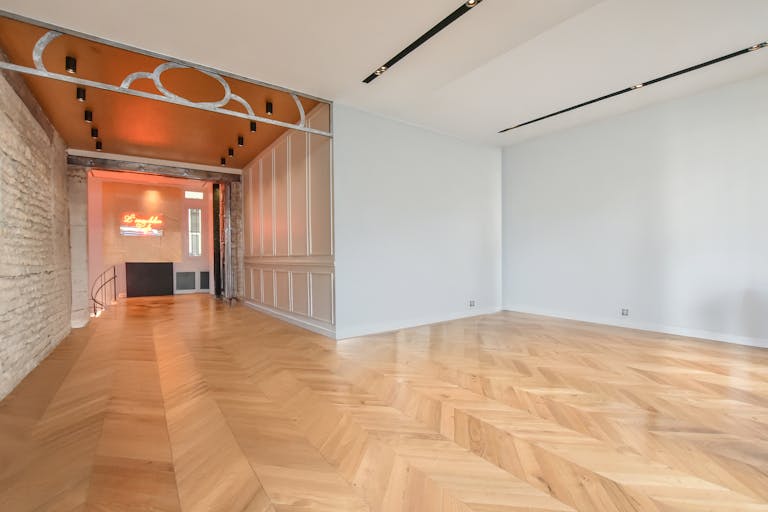 Event Showroom & Boutique in Haut Marais - Image 3